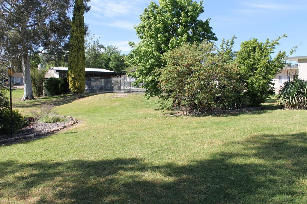 Mountain View Motel Corryong Exterior photo